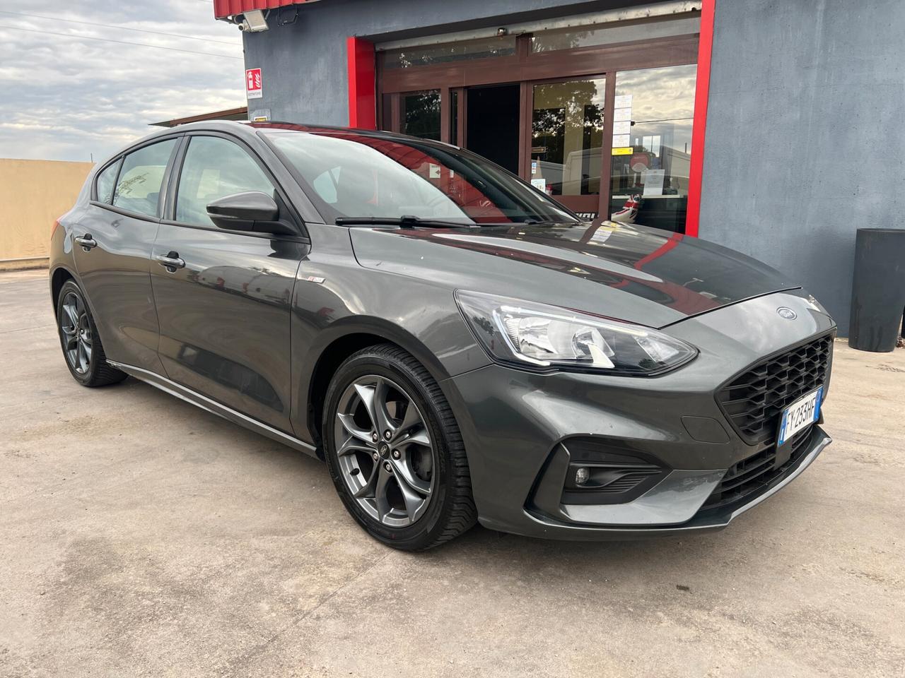 Ford Focus EcoBoost automatica ST-Line Prezzo Reale