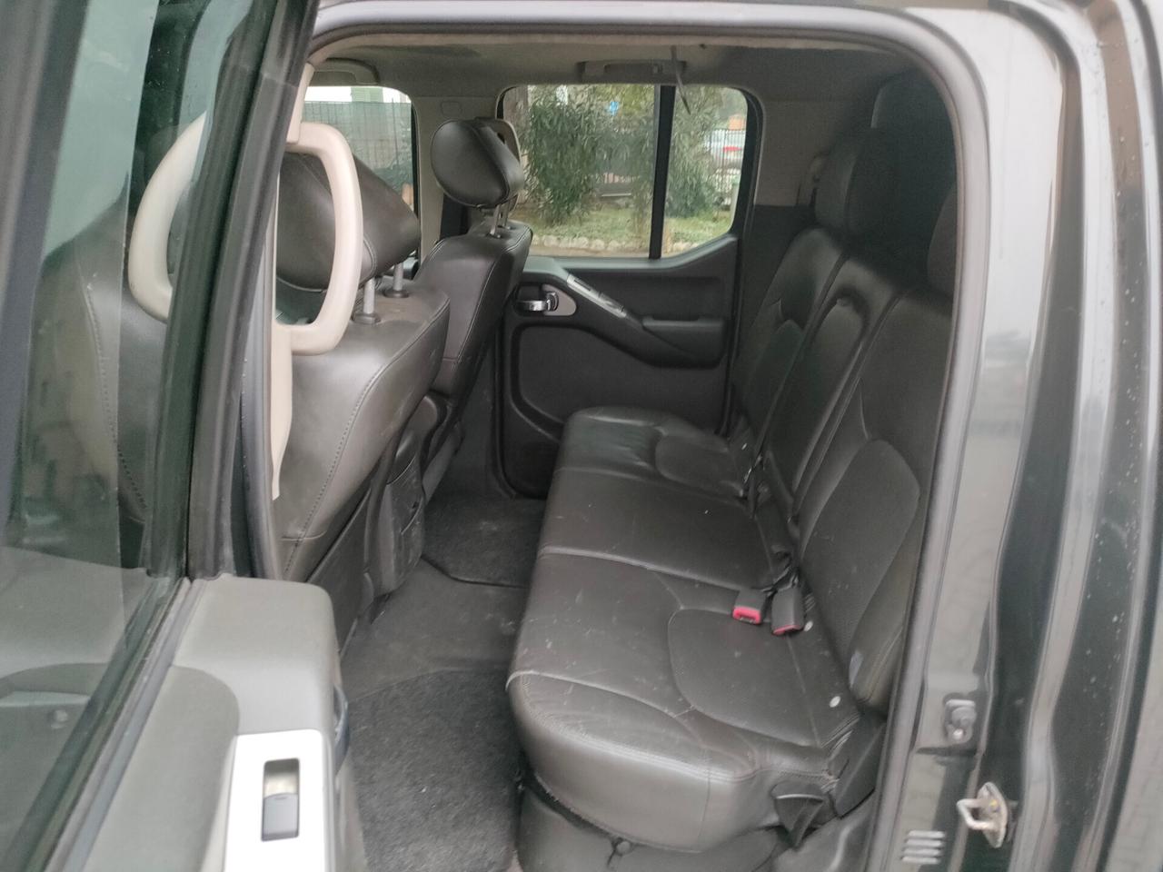 Nissan Navara 2.5 dCi PREZZO INTRATTABILE