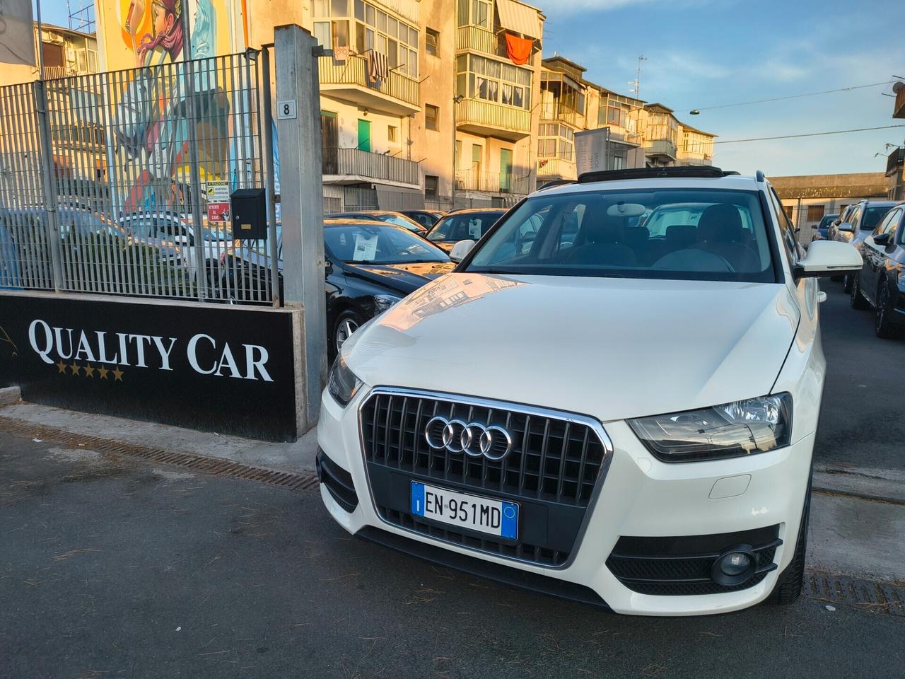AUDI Q3 2.0 DIESEL TETTO PANORAMICO UNICOPROPRIETA