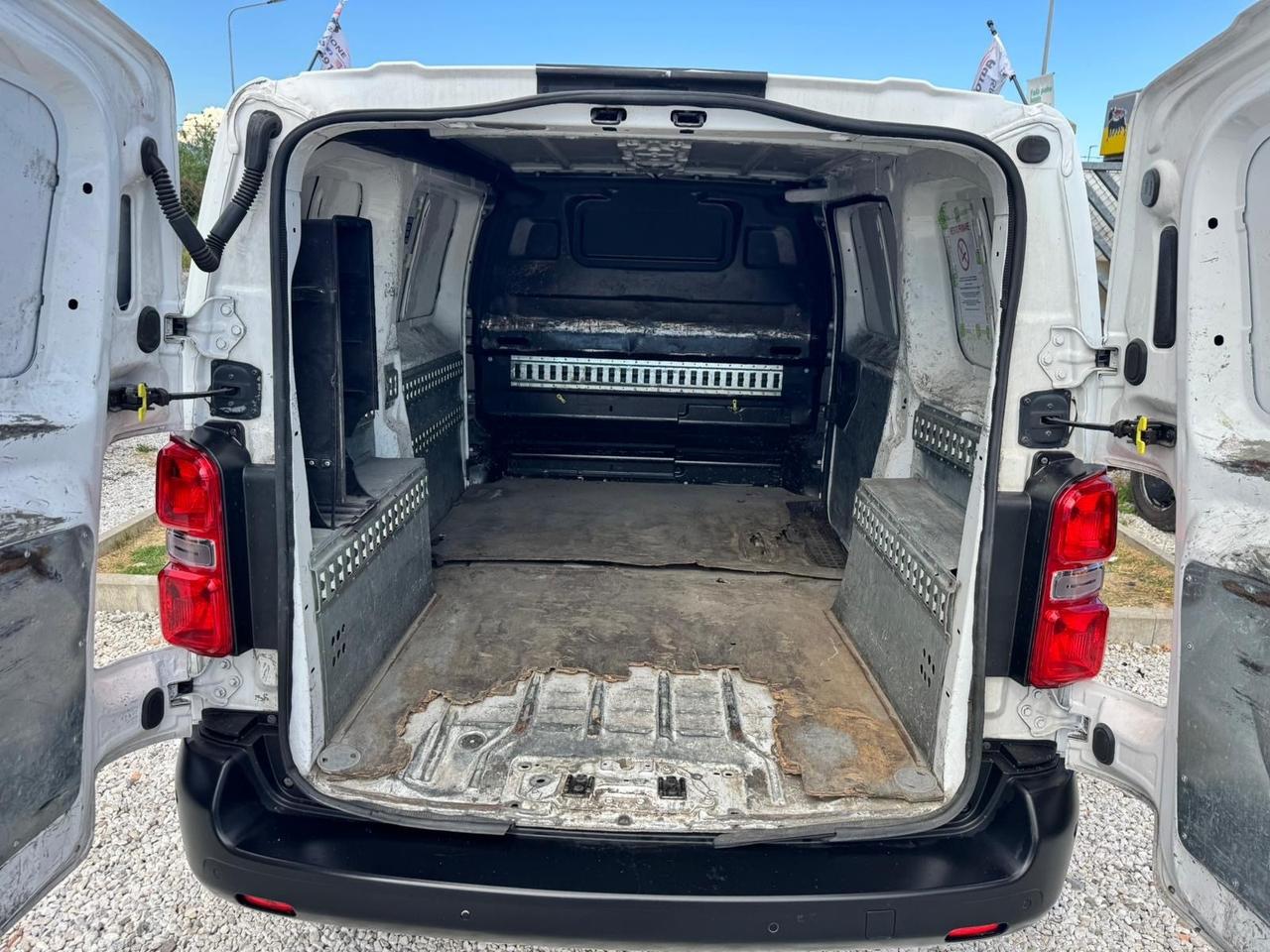 Citroen Jumpy BlueHDi 120CV Cargo Iva Compresa