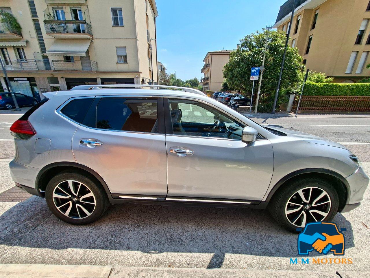 Nissan X-Trail 1.6 dci Tekna 2wd xtronic tetto