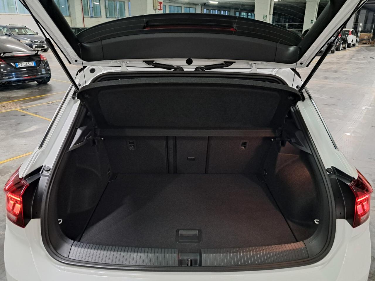 Volkswagen T-Roc 2.0 TDI SCR 116CV R-Line Plus Km.0