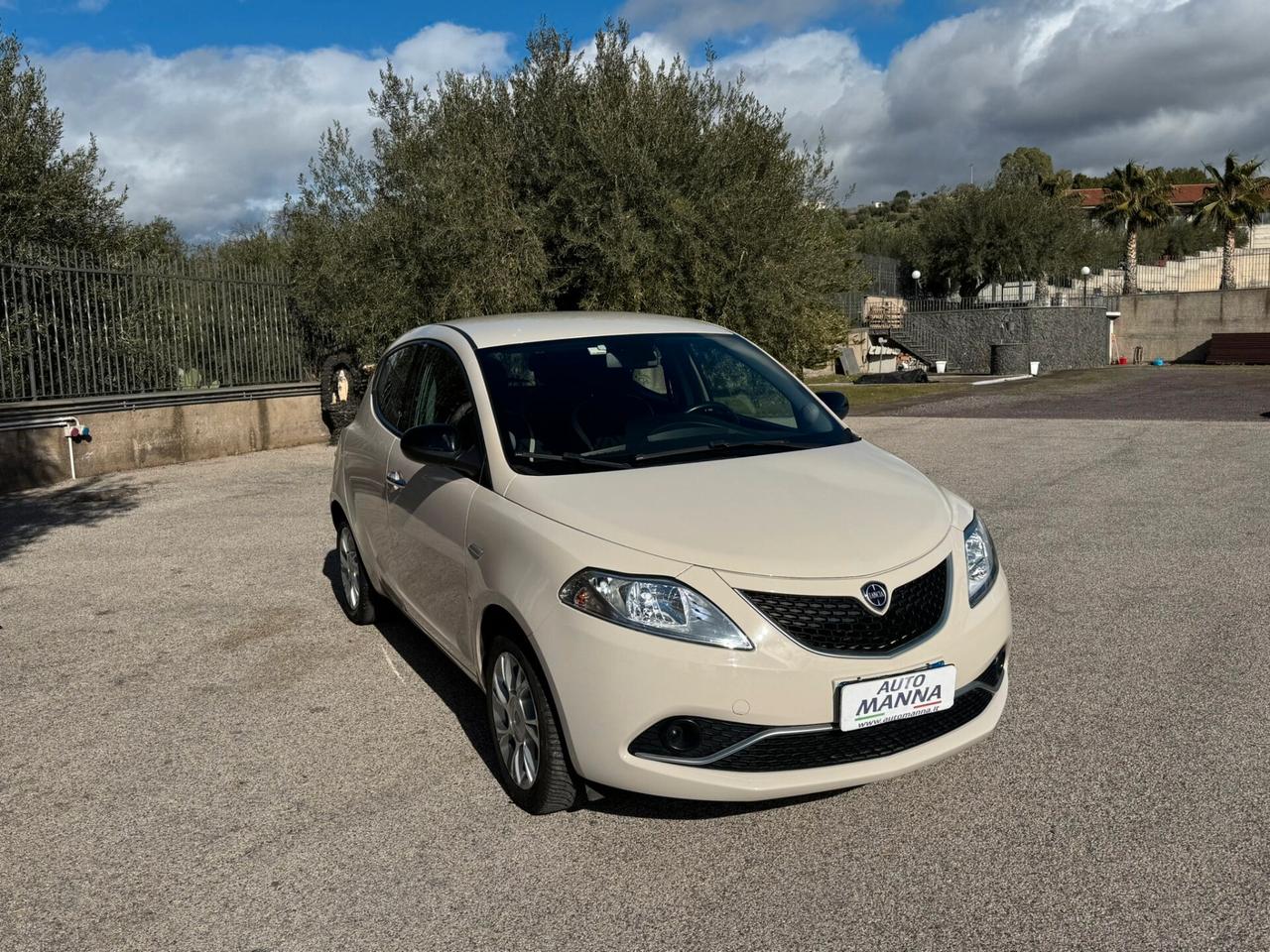 Lancia Ypsilon 1.3 MJT 16V 95 CV 5 porte S&S Gold