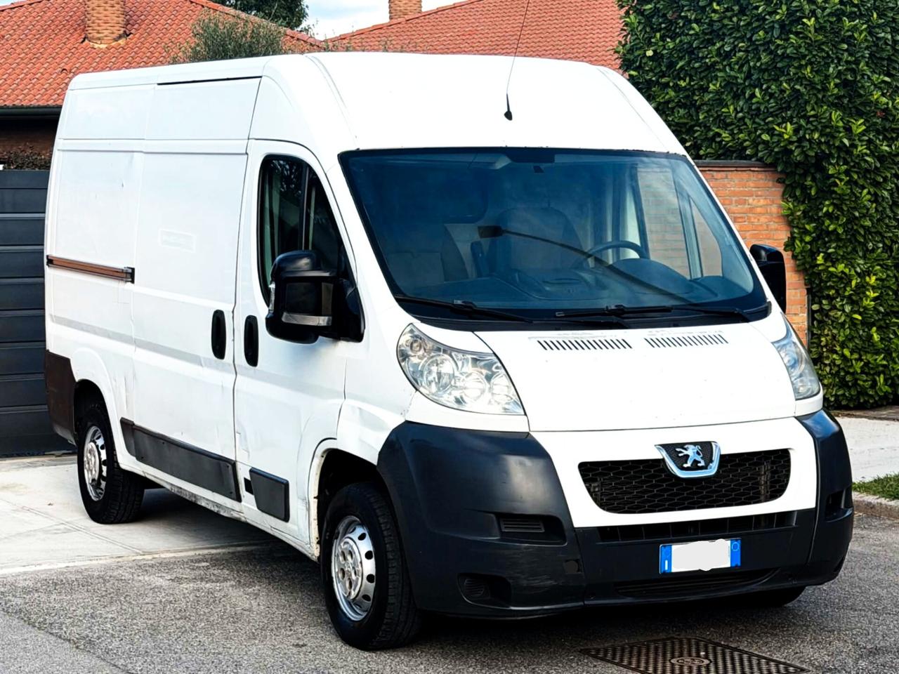 Peugeot Boxer 2.2 HDi/130CV-6M-Euro5-2012