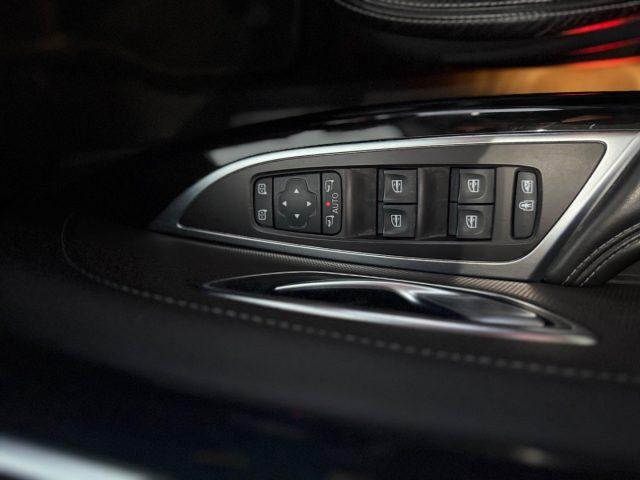 RENAULT Espace dCi 160CV EDC Energy Initiale Paris 4Control