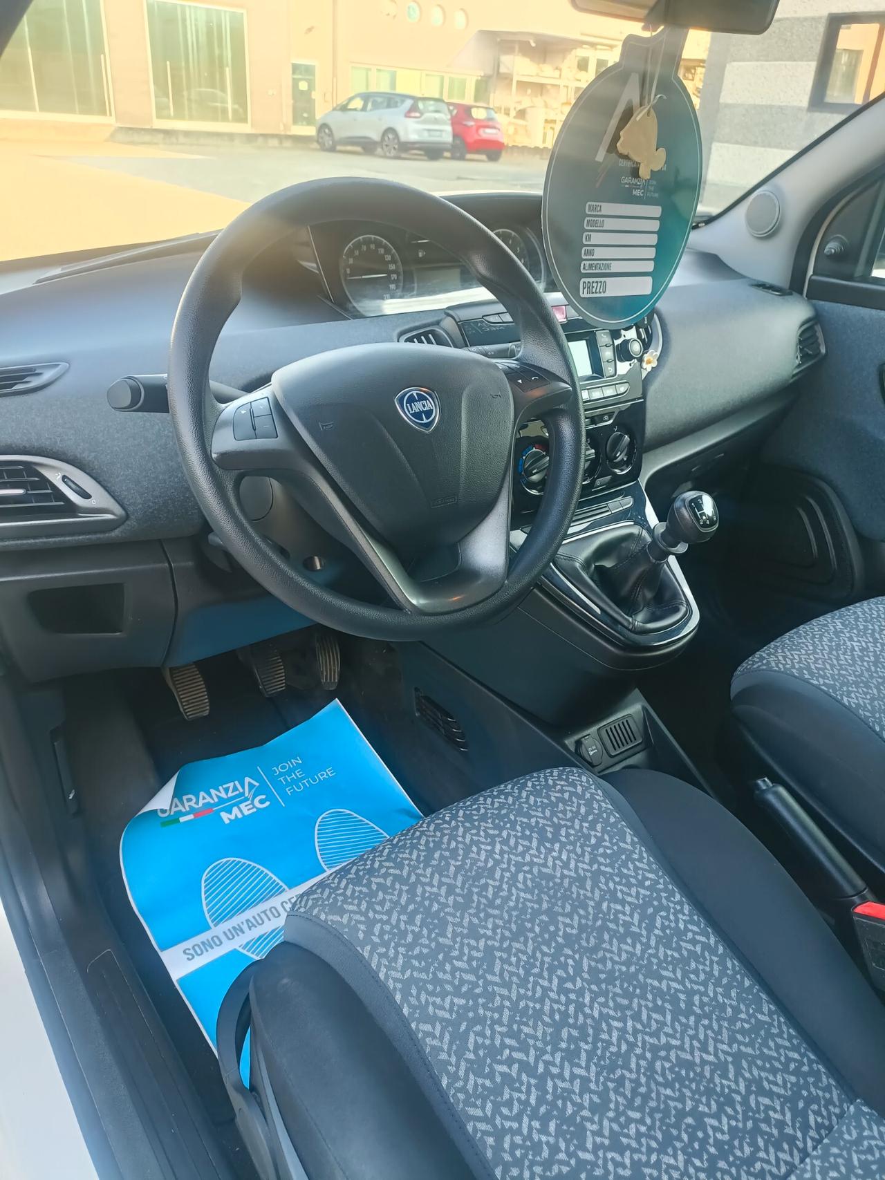 Lancia Ypsilon 1.2 69 CV 5 porte Elefantino Blu