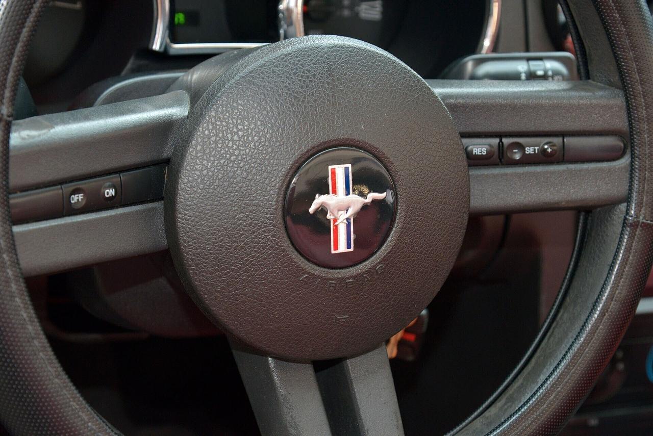 Ford Mustang 4.0 V6 cabrio a Firenze
