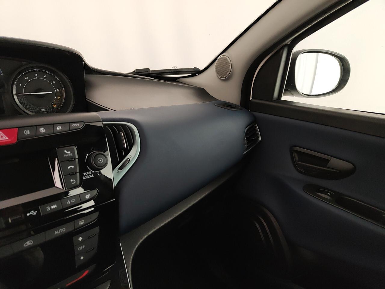 Lancia Ypsilon 1.0 FireFly 5 porte S&S Hybrid Oro