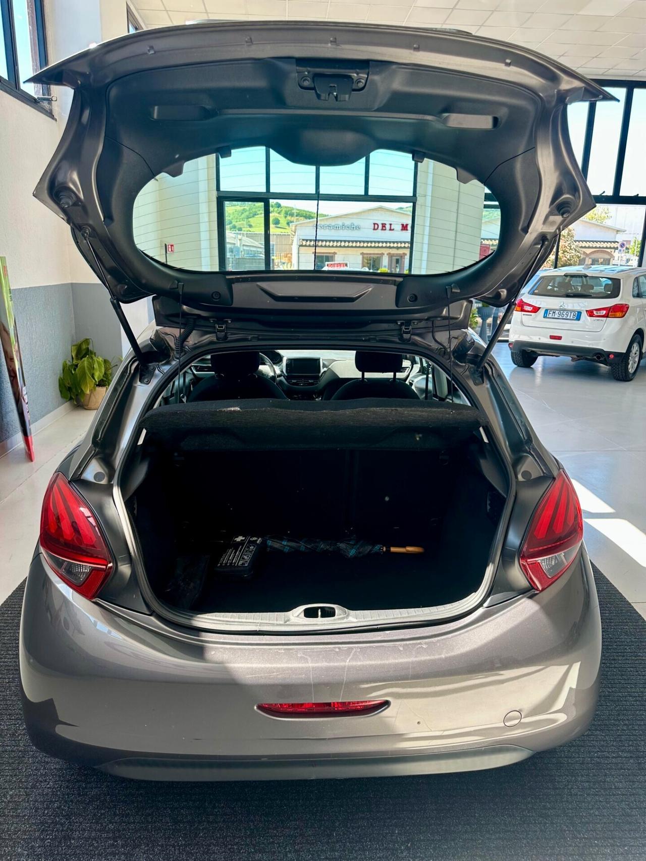 Peugeot 208 BlueHDi 75 5 porte Allure