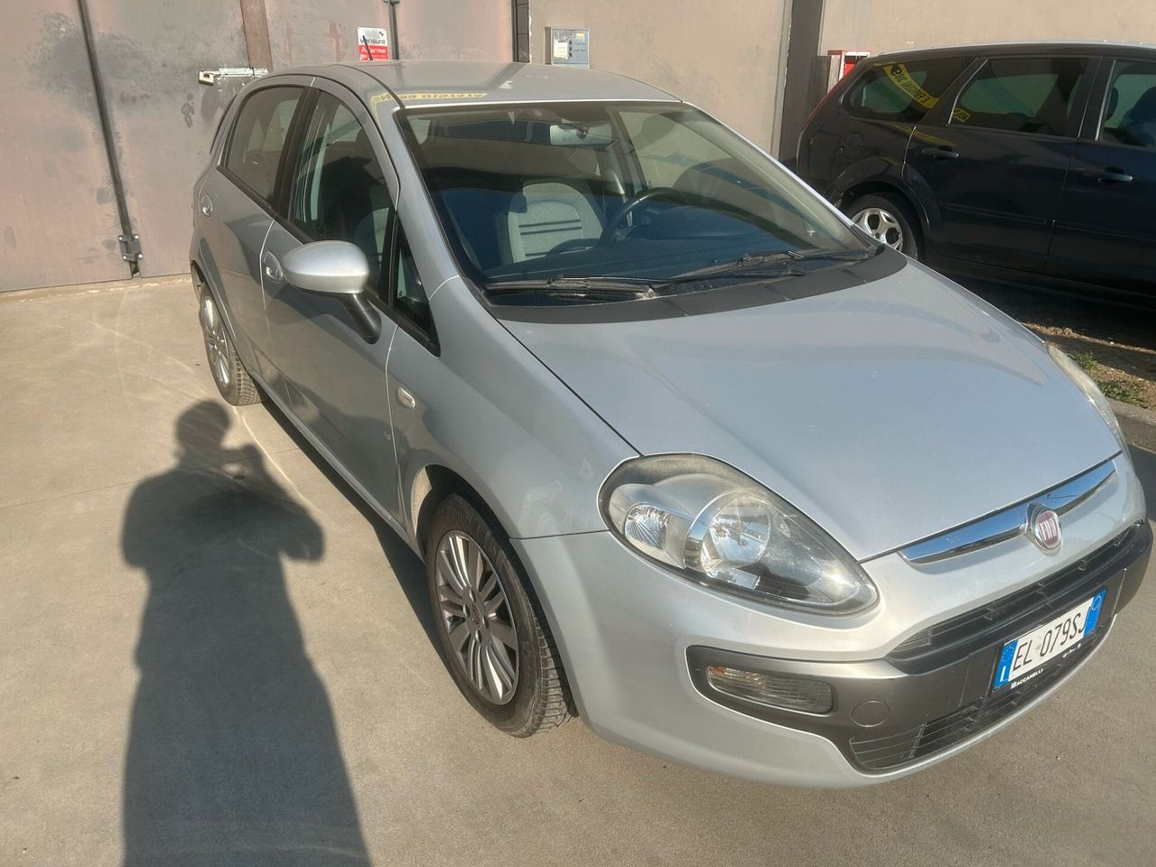 Fiat Grande Punto 2011 photo 2