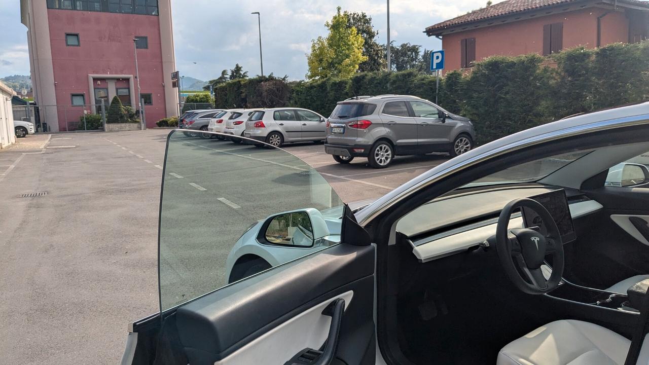 Tesla Model 3 Model 3 Standard RWD Plus