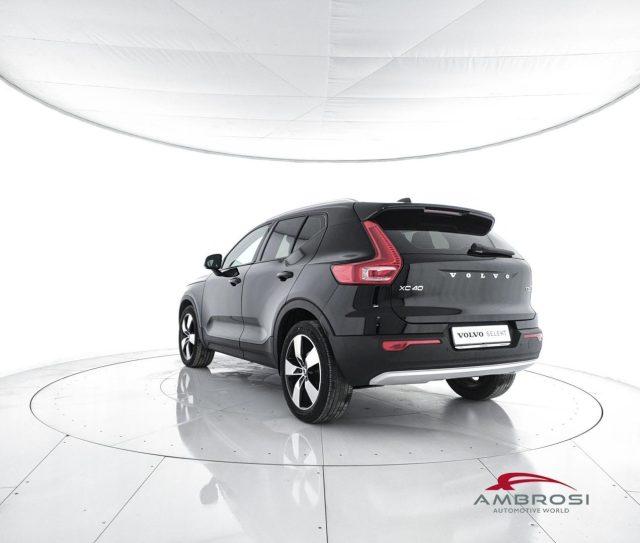 VOLVO XC40 T3 Geartronic Momentum