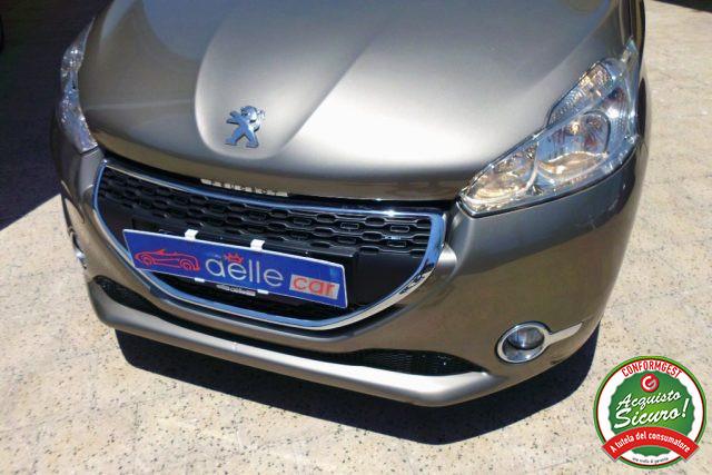 PEUGEOT 208 1.4 8V HDi 68CV 5p. Allure