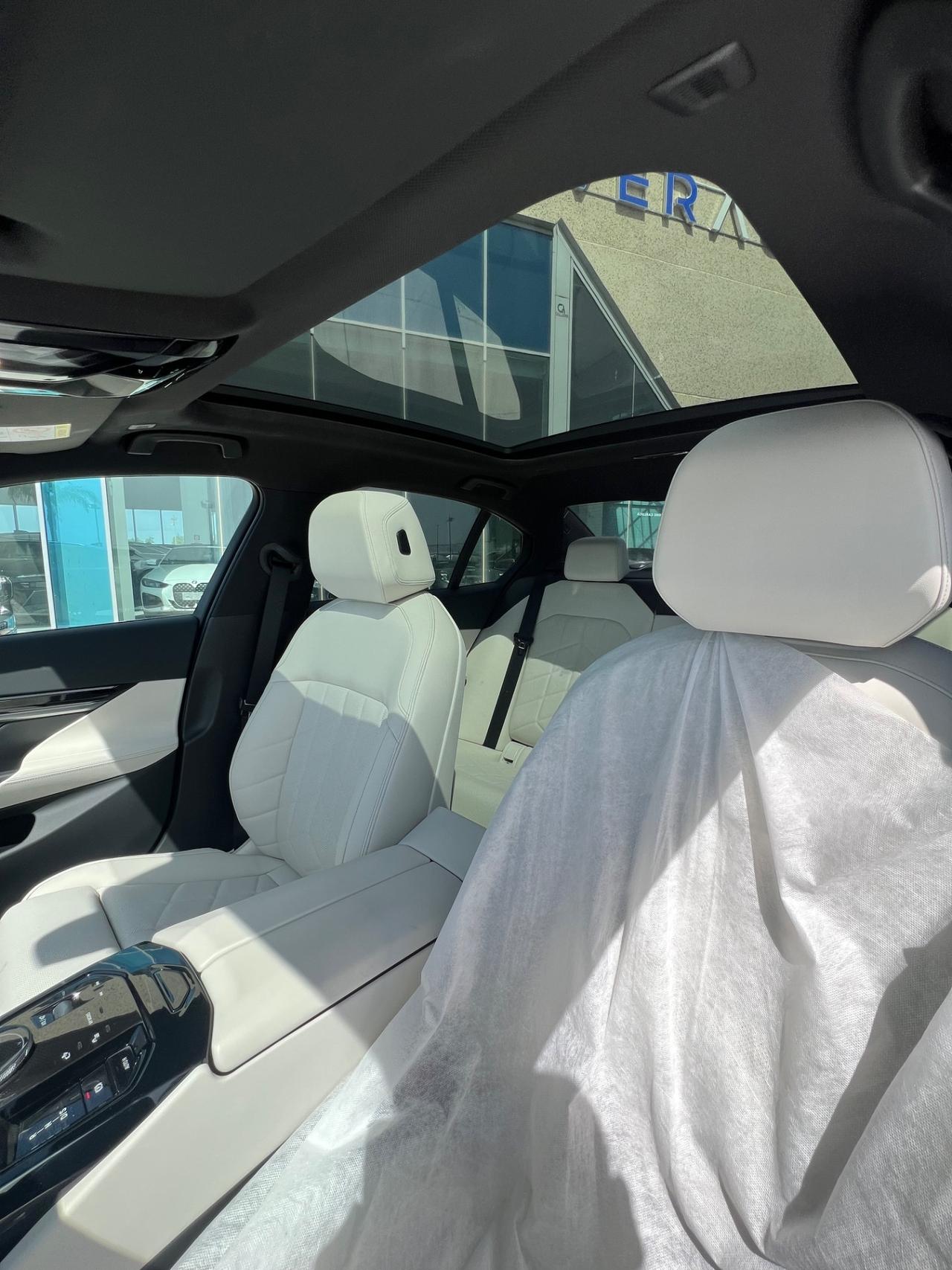 Bmw 520d 48V xDrive Msport possibilità noleggio no scoring