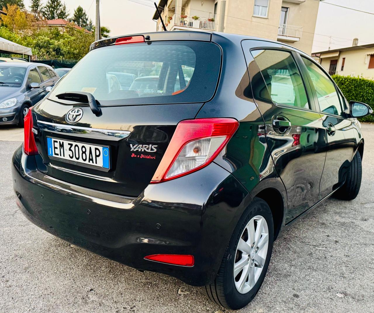 Toyota Yaris 1.3 5 porte Lounge Ok Neopatentati