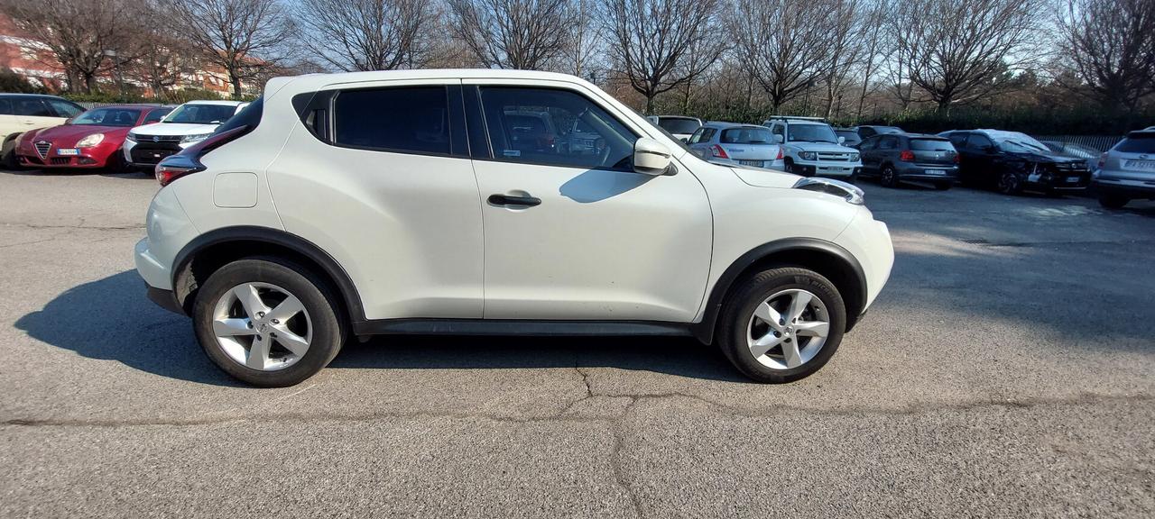 Nissan Juke 1.6 GPL Acenta