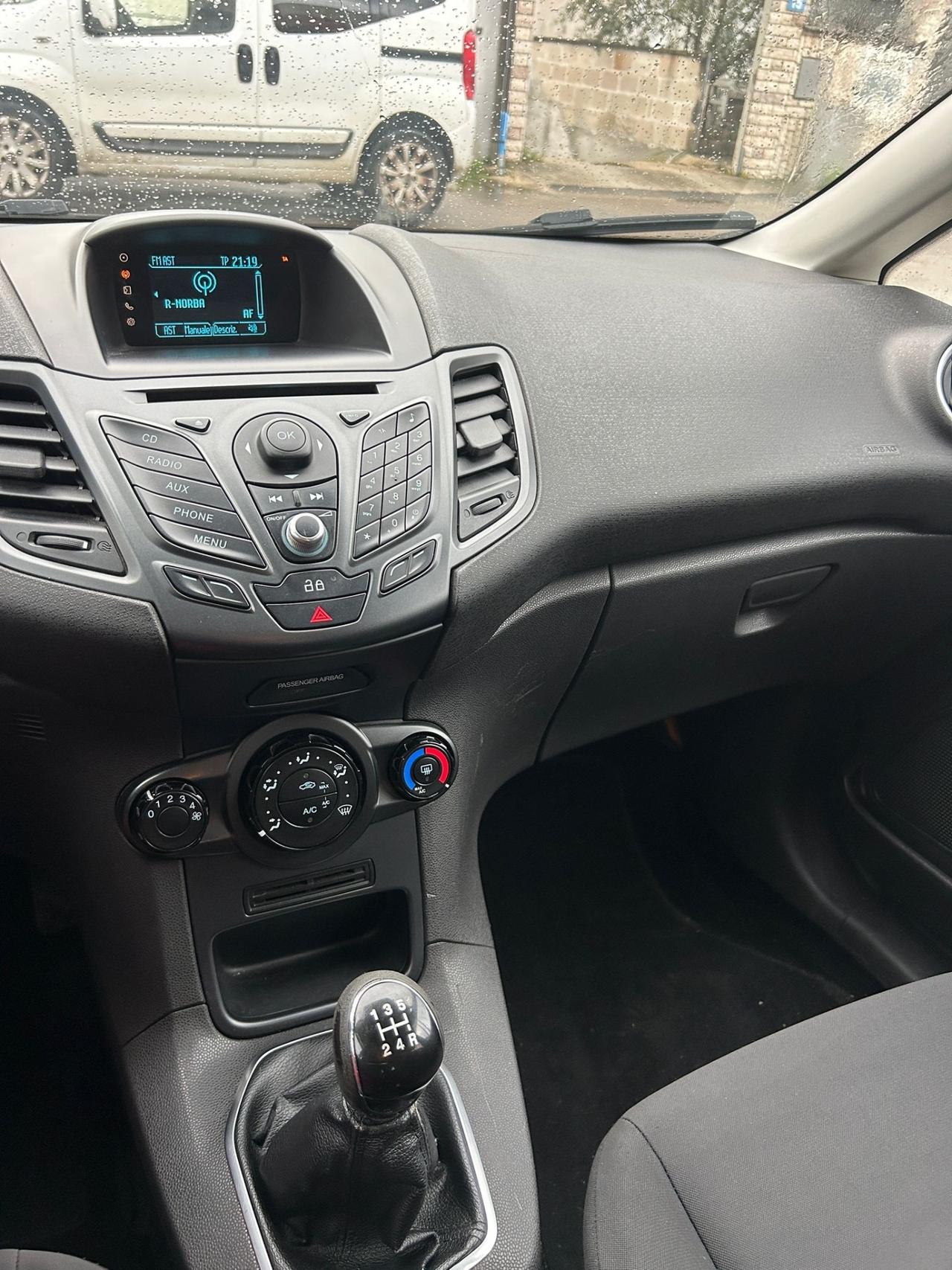 Ford Fiesta 1.5 TDCi 75CV -2013