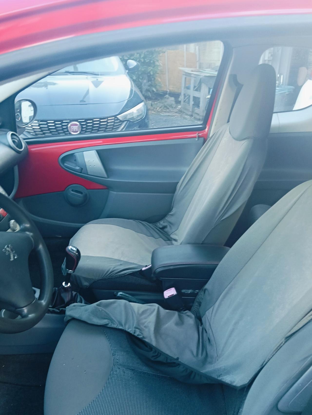 Peugeot 107 1.0 68CV 3p. Plaisir