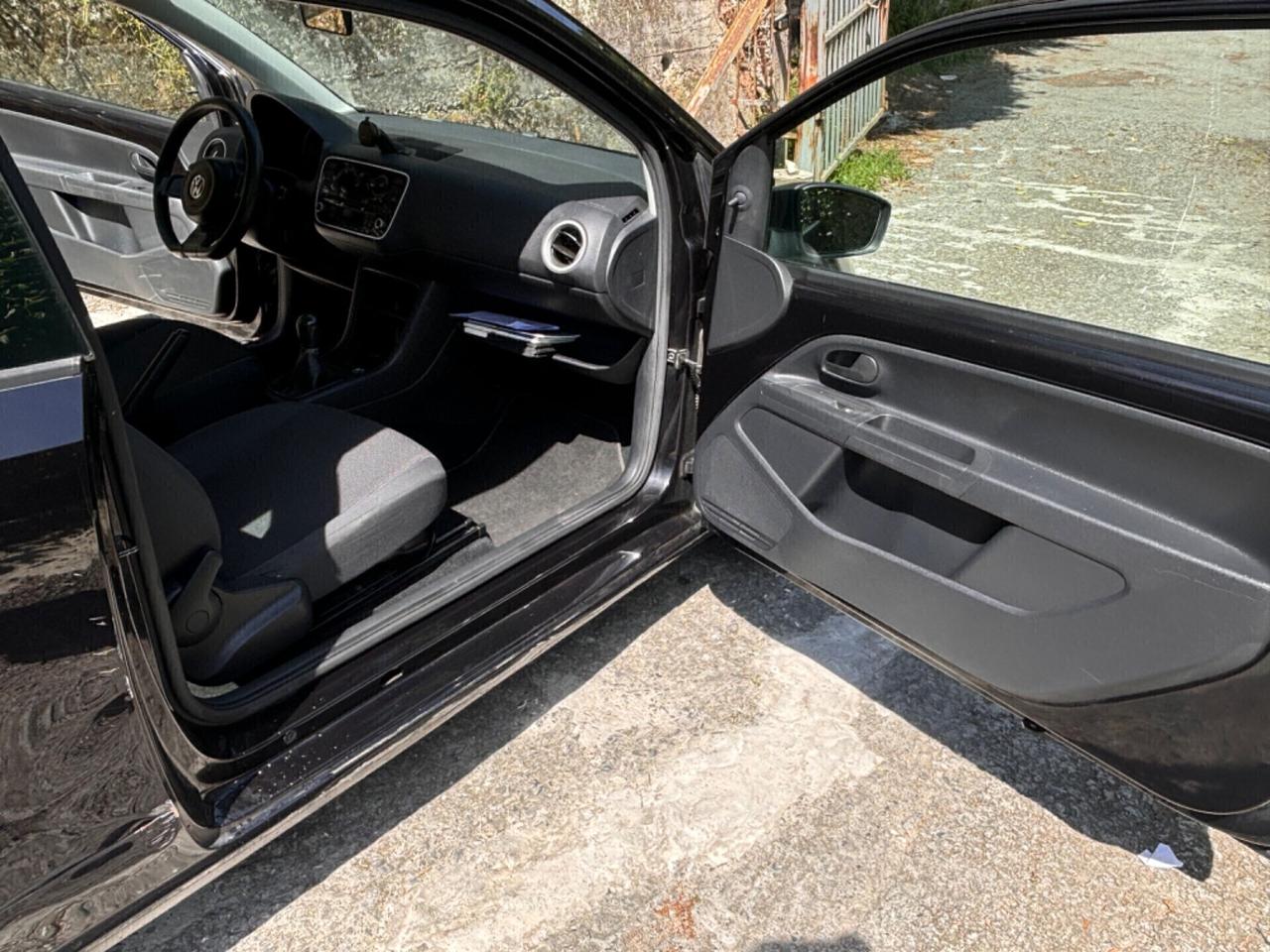 Volkswagen up! 1.0 3p. take