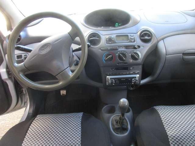 Toyota Yaris 5p 1.0 Sol C/VENDITA