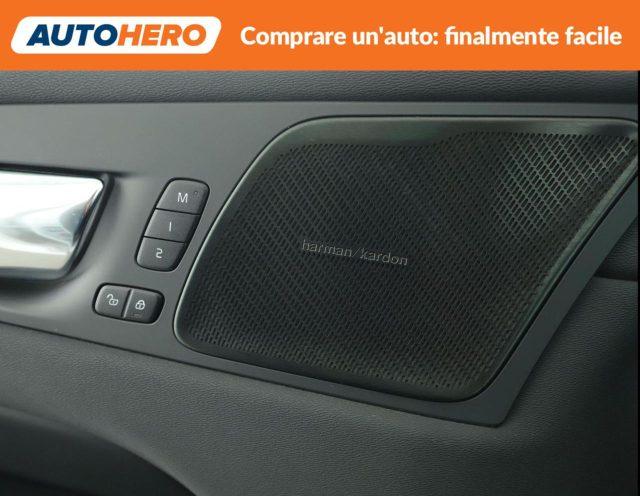 VOLVO XC60 T6 Recharge Plug-in Hybrid AWD R-design