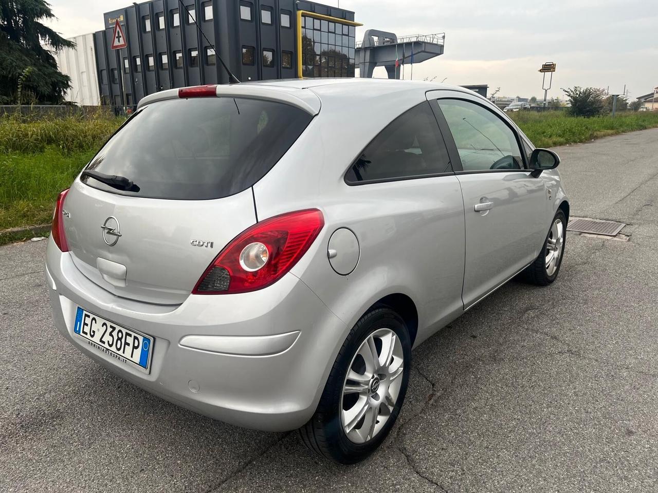 Opel Corsa 1.3 CDTI 75CV