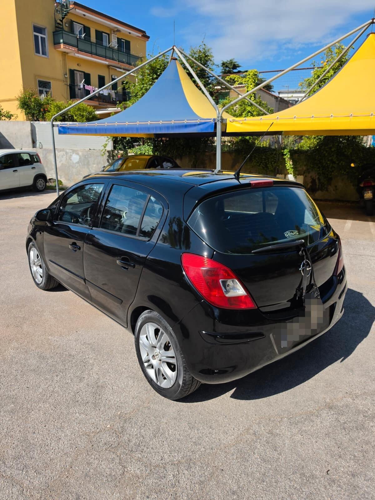 Opel Corsa 1.0 12V 5 porte GPL