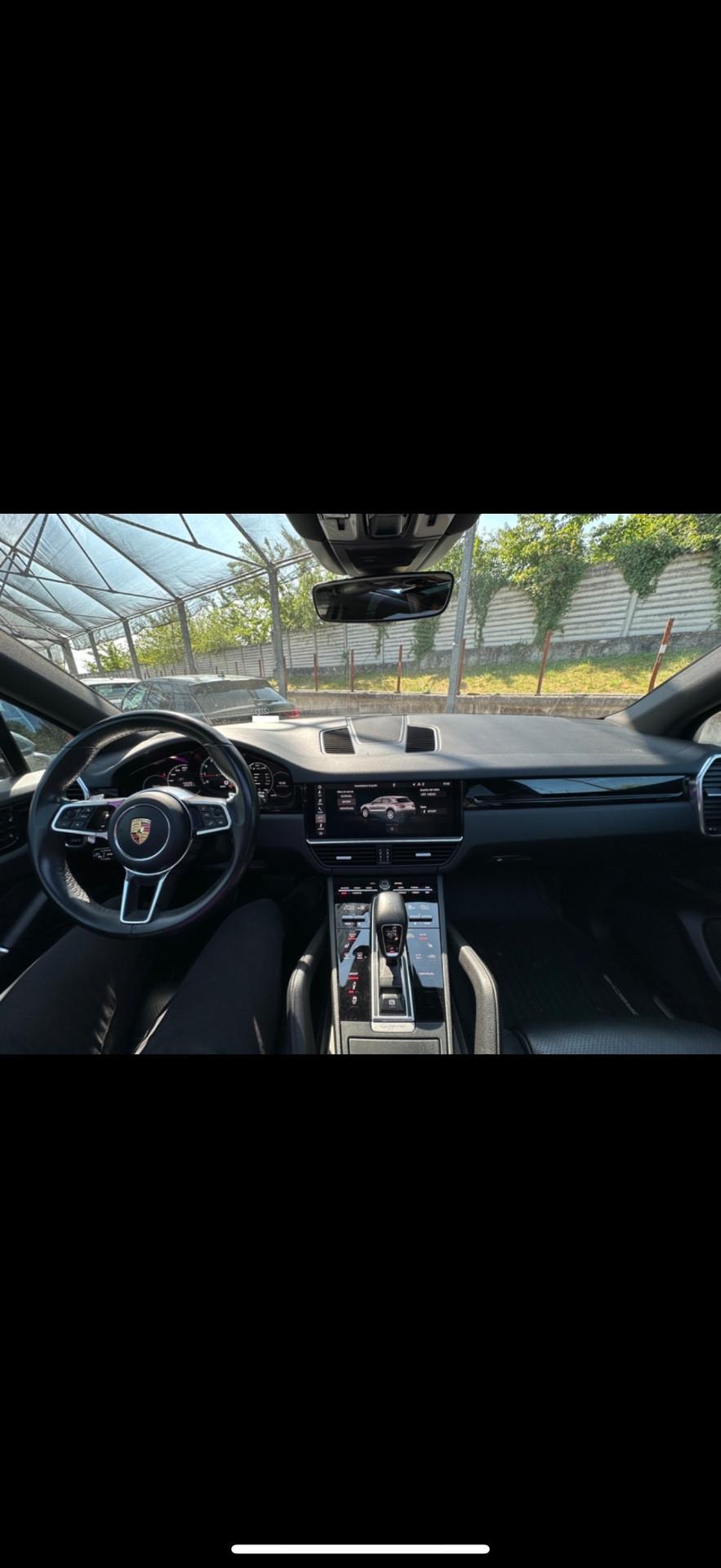 Porsche Cayenne 3.0 V6