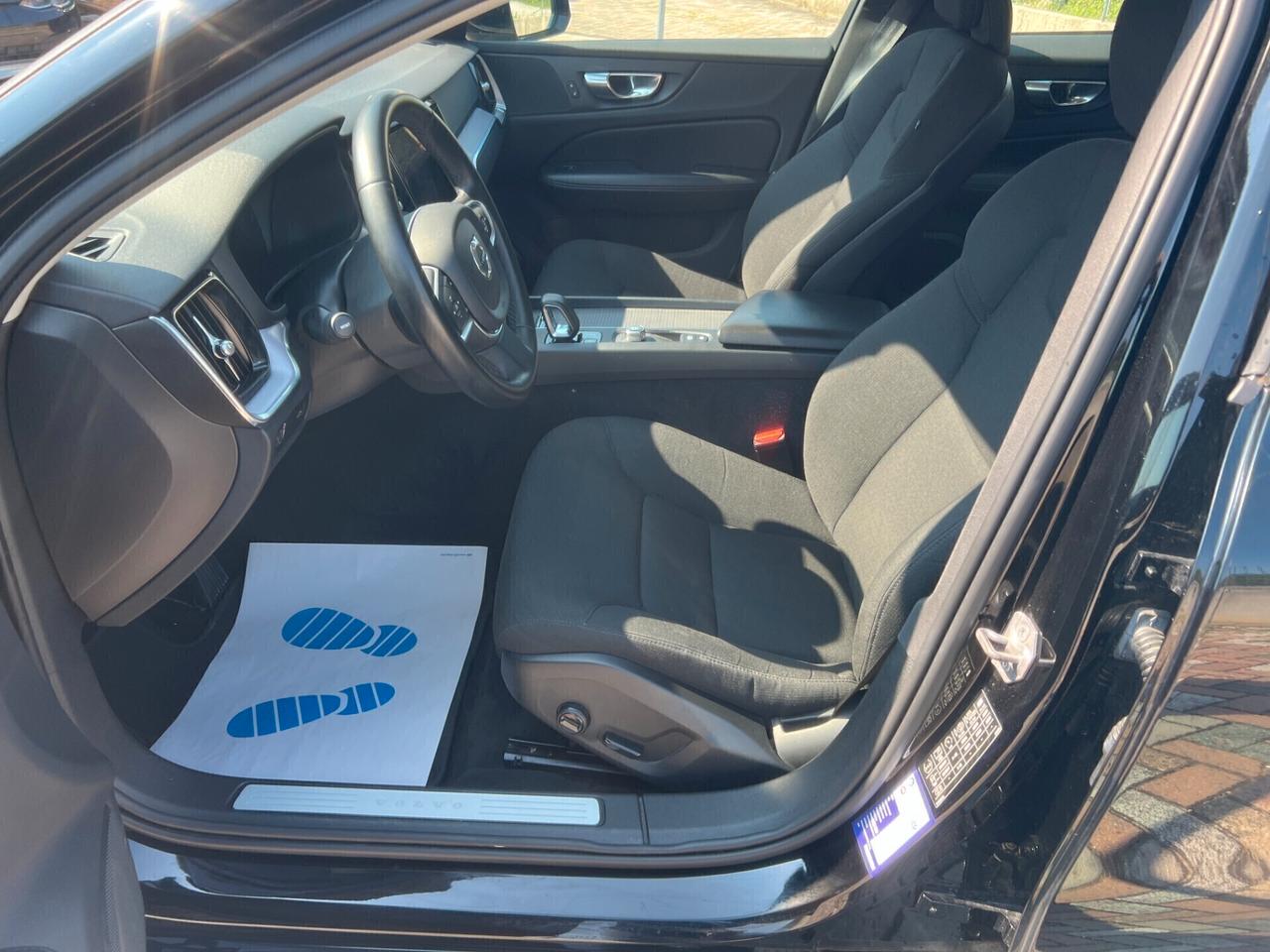 Volvo V60 B4 (d) Geartronic Momentum Business PREZZO CON FINANZIAMENTO