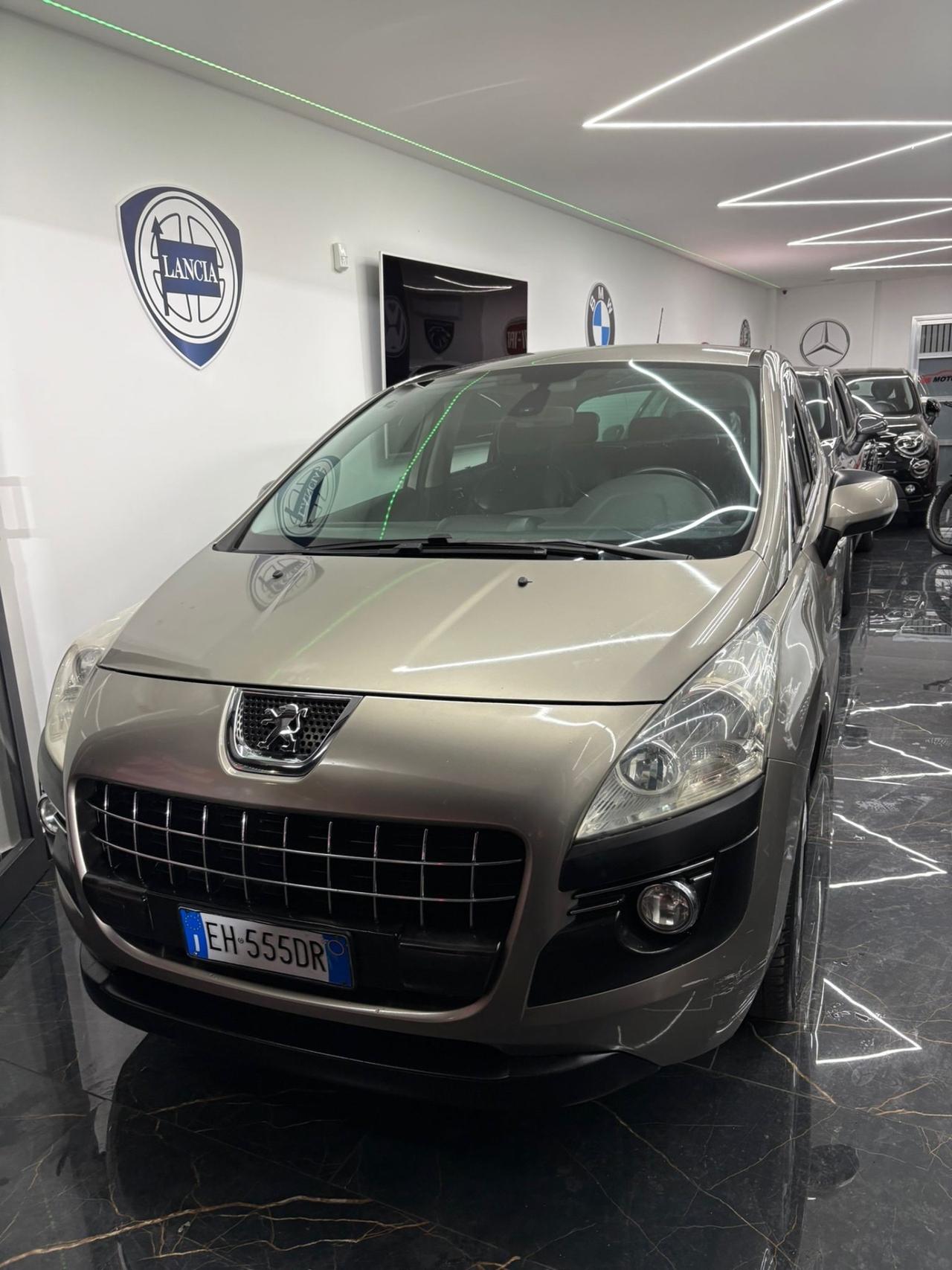 Peugeot 3008 1.6 HDi 112CV cambio robotizzato Premium