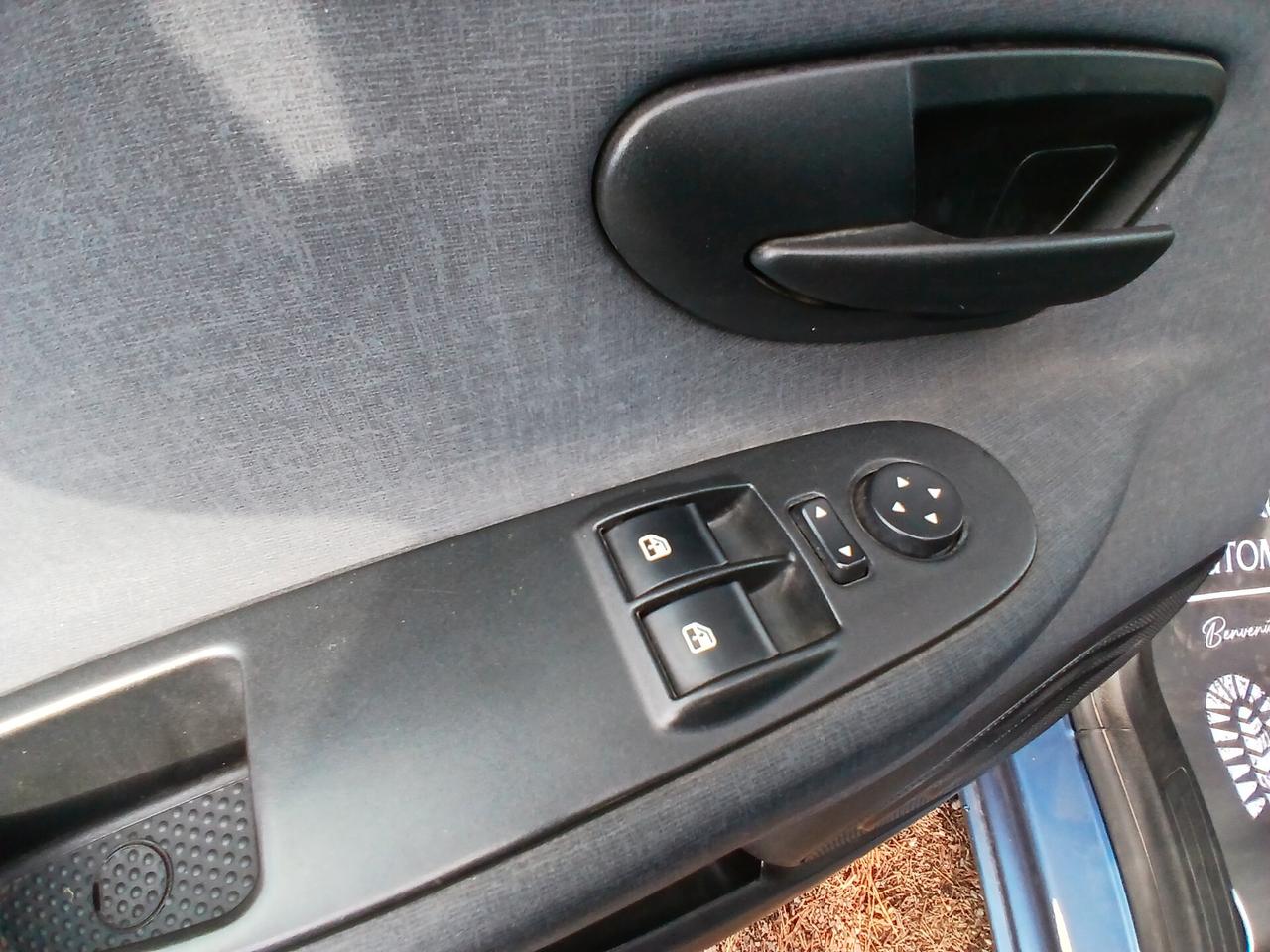 Lancia Ypsilon 1.0 FireFly 5p S&S Hybryd Gold