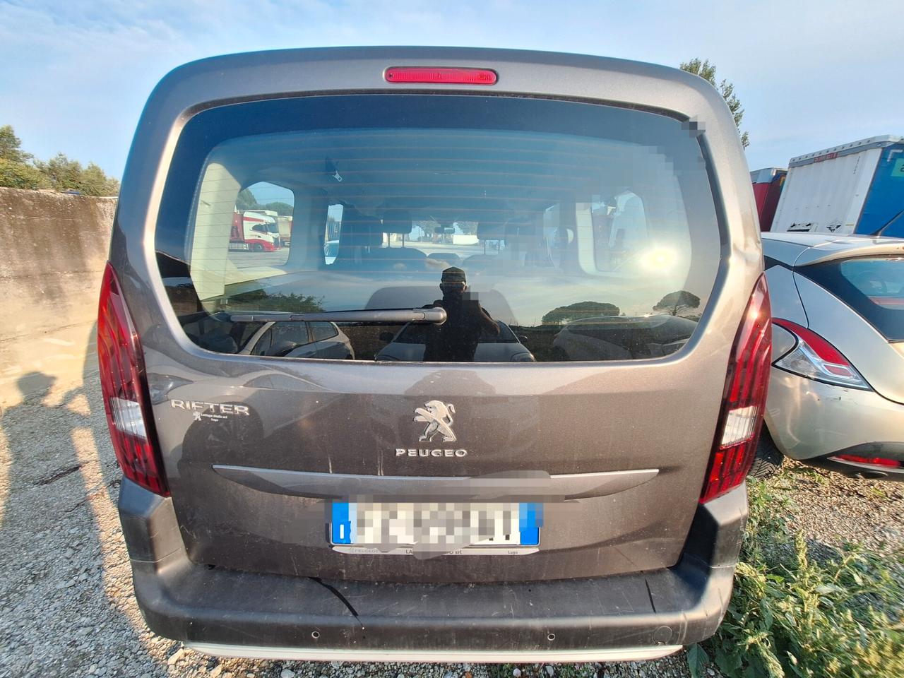 Peugeot Rifter BlueHDi S&S 130cv Long Allure