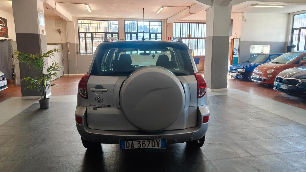 Toyota RAV 4 RAV4 2.2 D-4D 136 CV Luxury