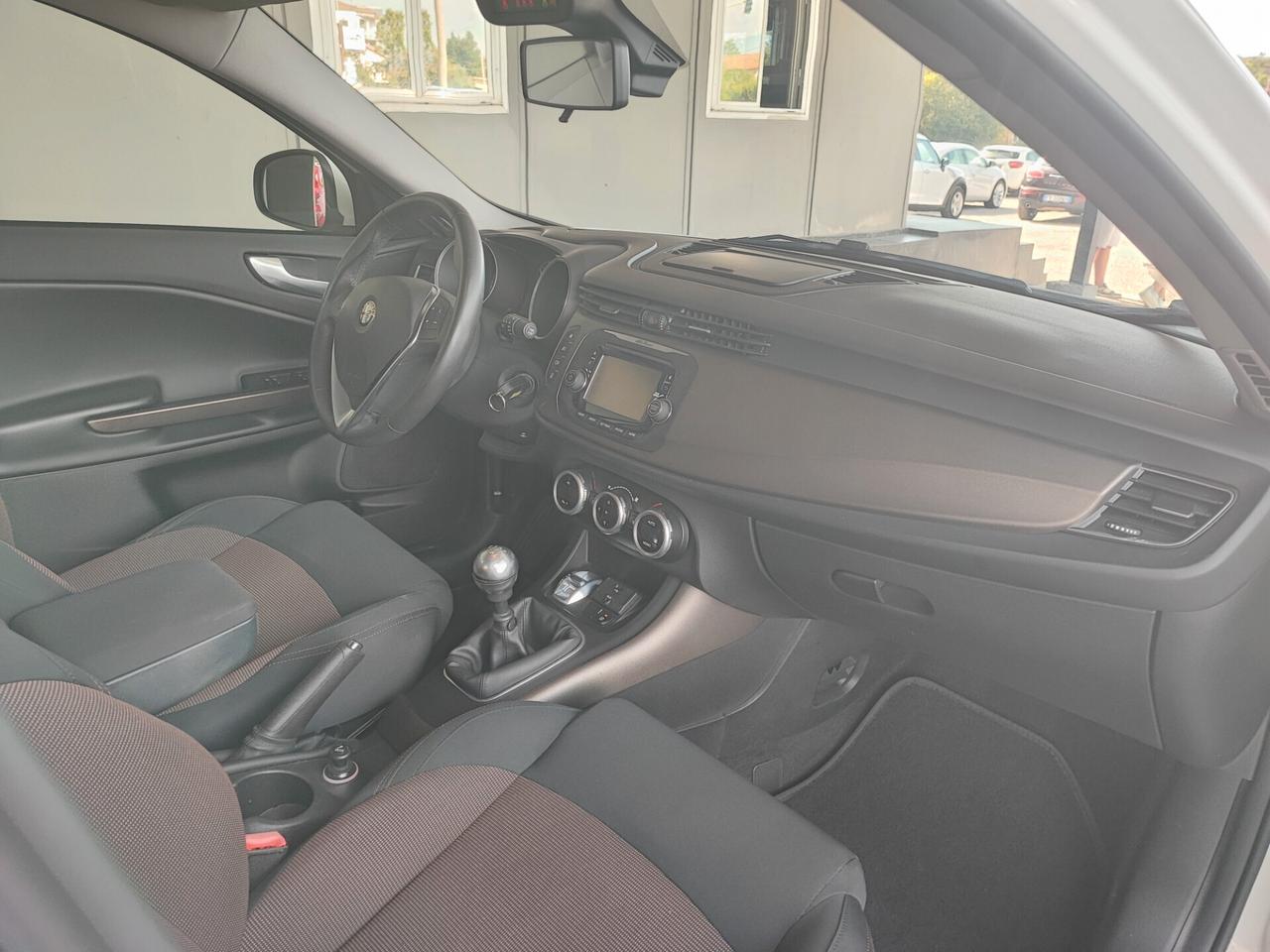 Alfa Romeo Giulietta 1.6 JTDm-2 105 CV Exclusive