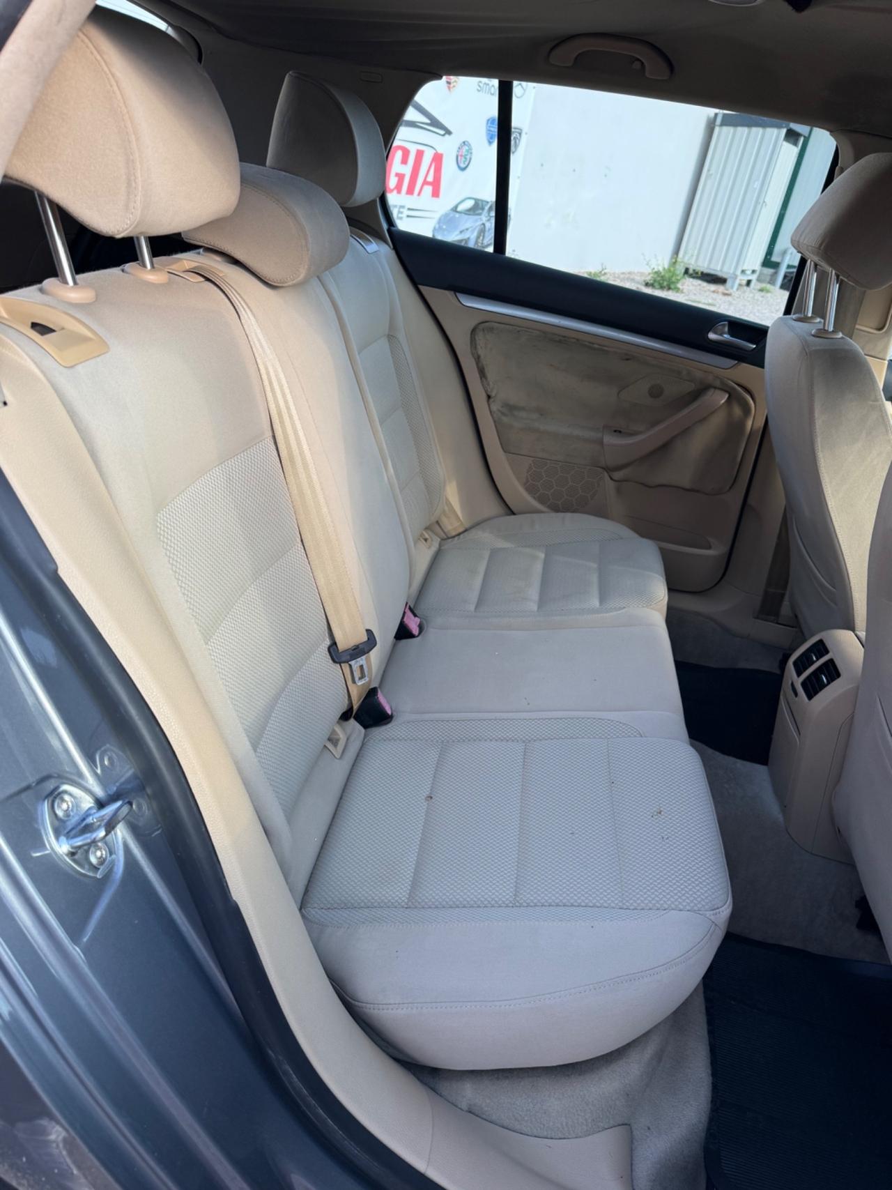 Volkswagen Golf 2.0 16V TDI 5p. Comfortline