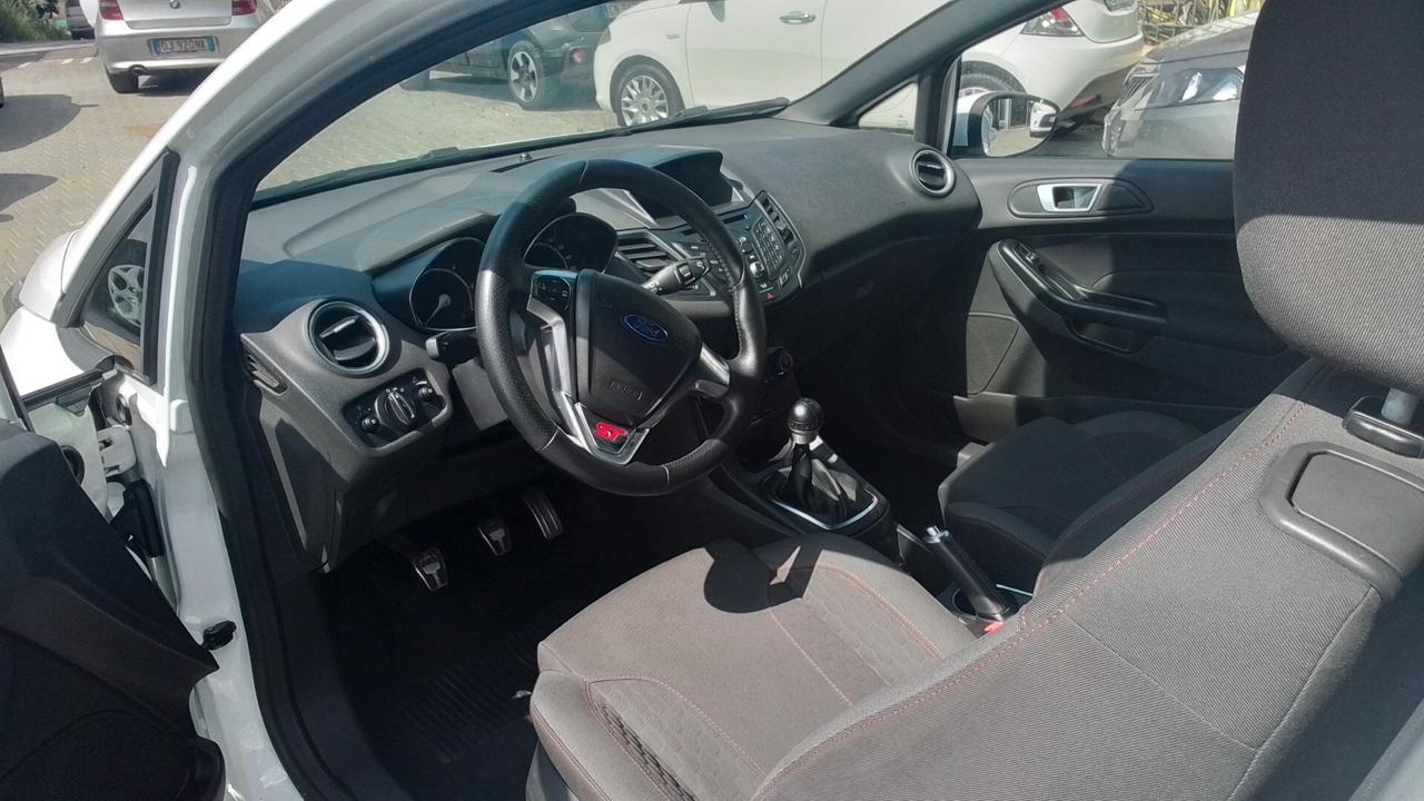 Ford Fiesta 1.5 TDCi 75CV 3 porte ST-Line
