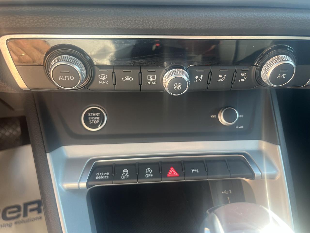 Audi Q3 35 TDI S tronic Business Advanced