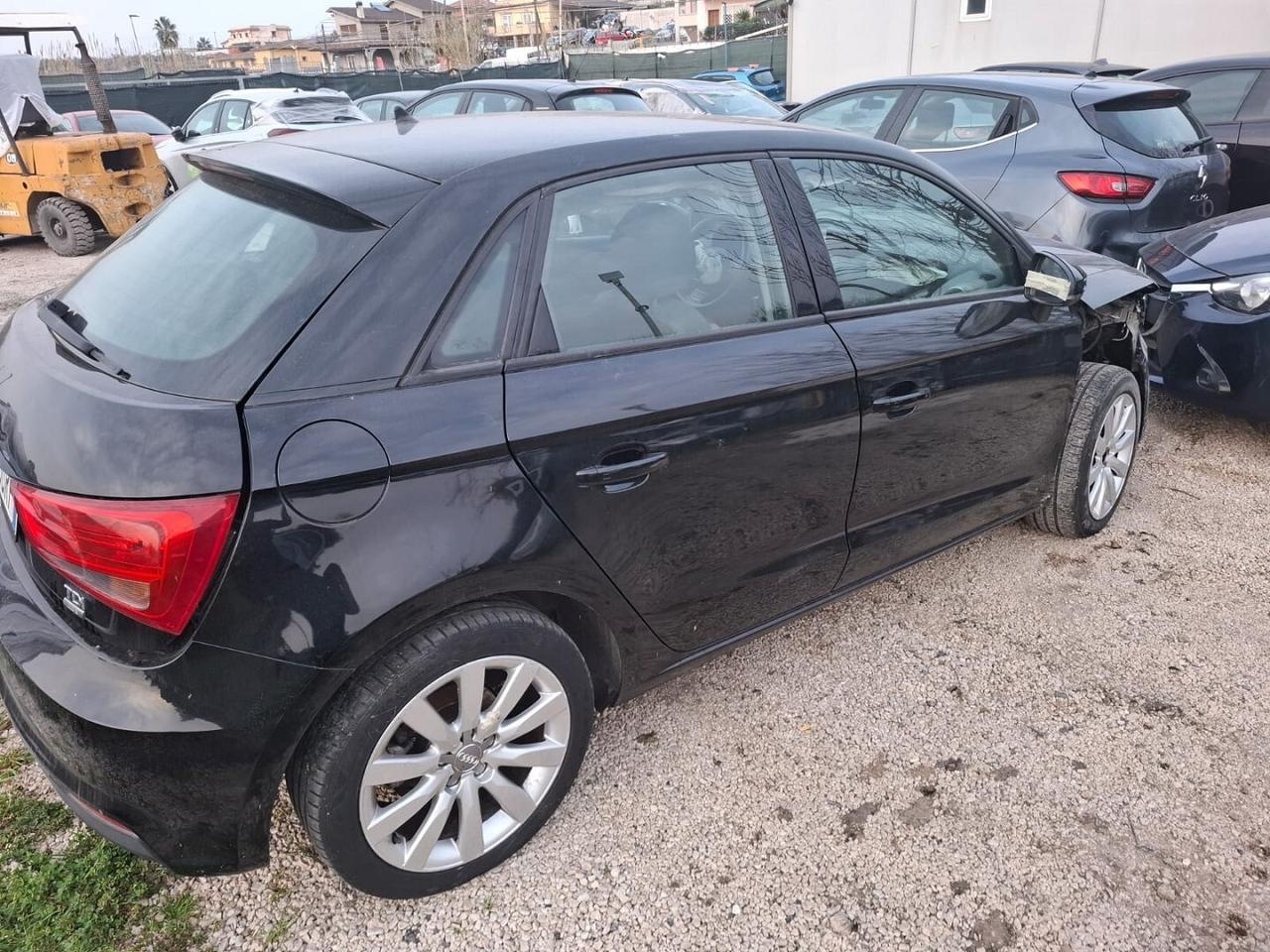 AUDI A1 SPB 1.4 TDI S.TRONIC EURO6 SINISTRATA