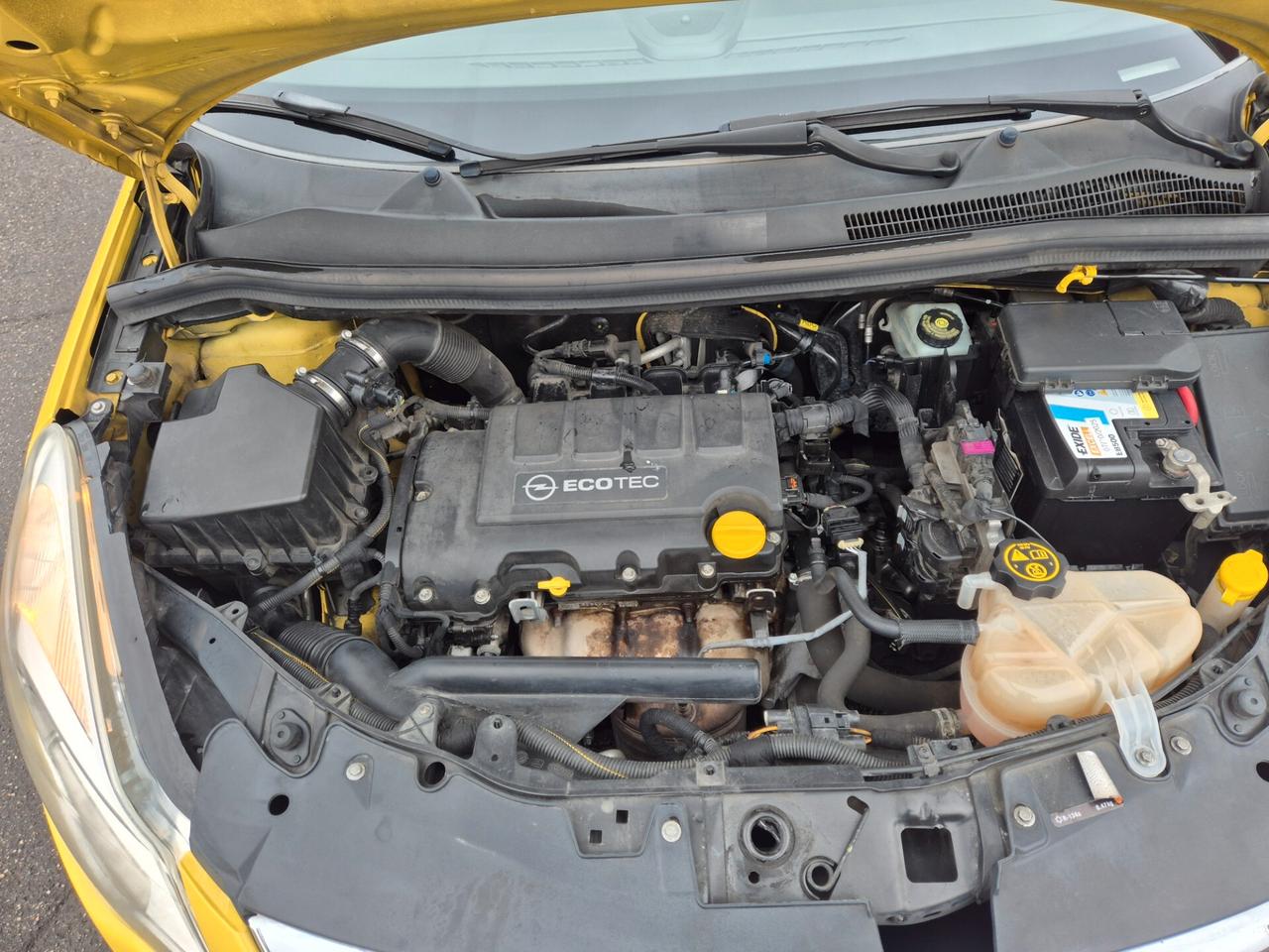 Opel Corsa 1.4 16V 3 porte b-color Euro 5