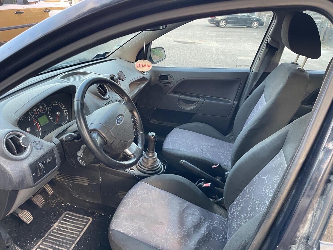 Ford Fiesta 1.4 TDCi 5p. PER COMERCIANTI