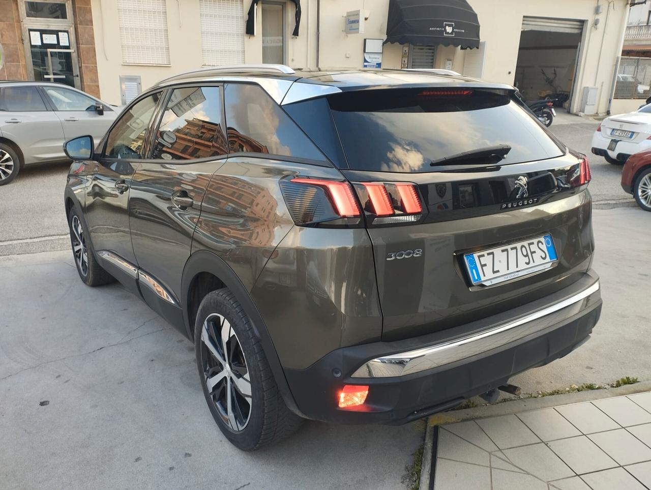 Peugeot 3008 BlueHDi 130 S&S Allure