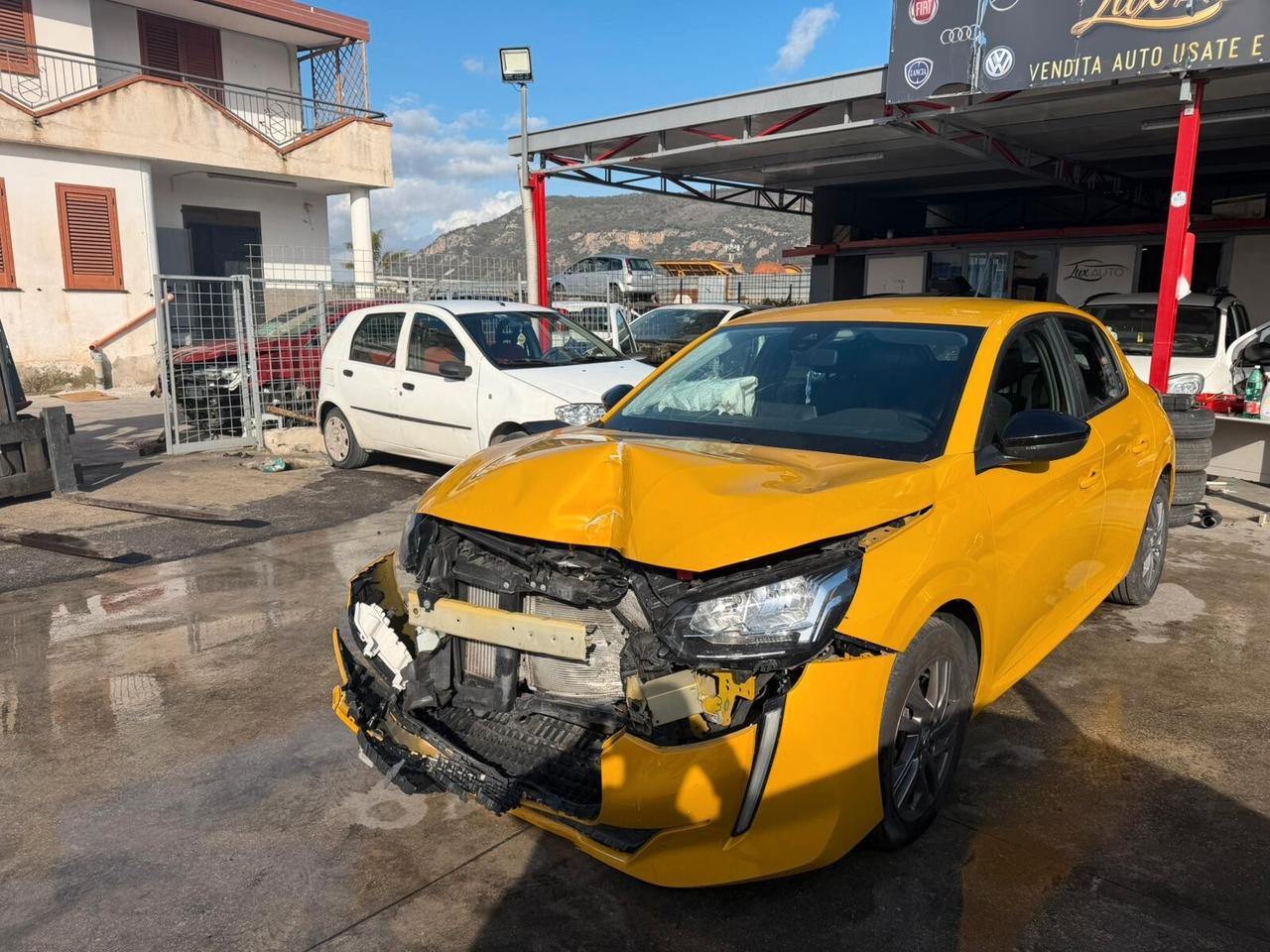 Peugeot 208 gt sinistrato - 2022