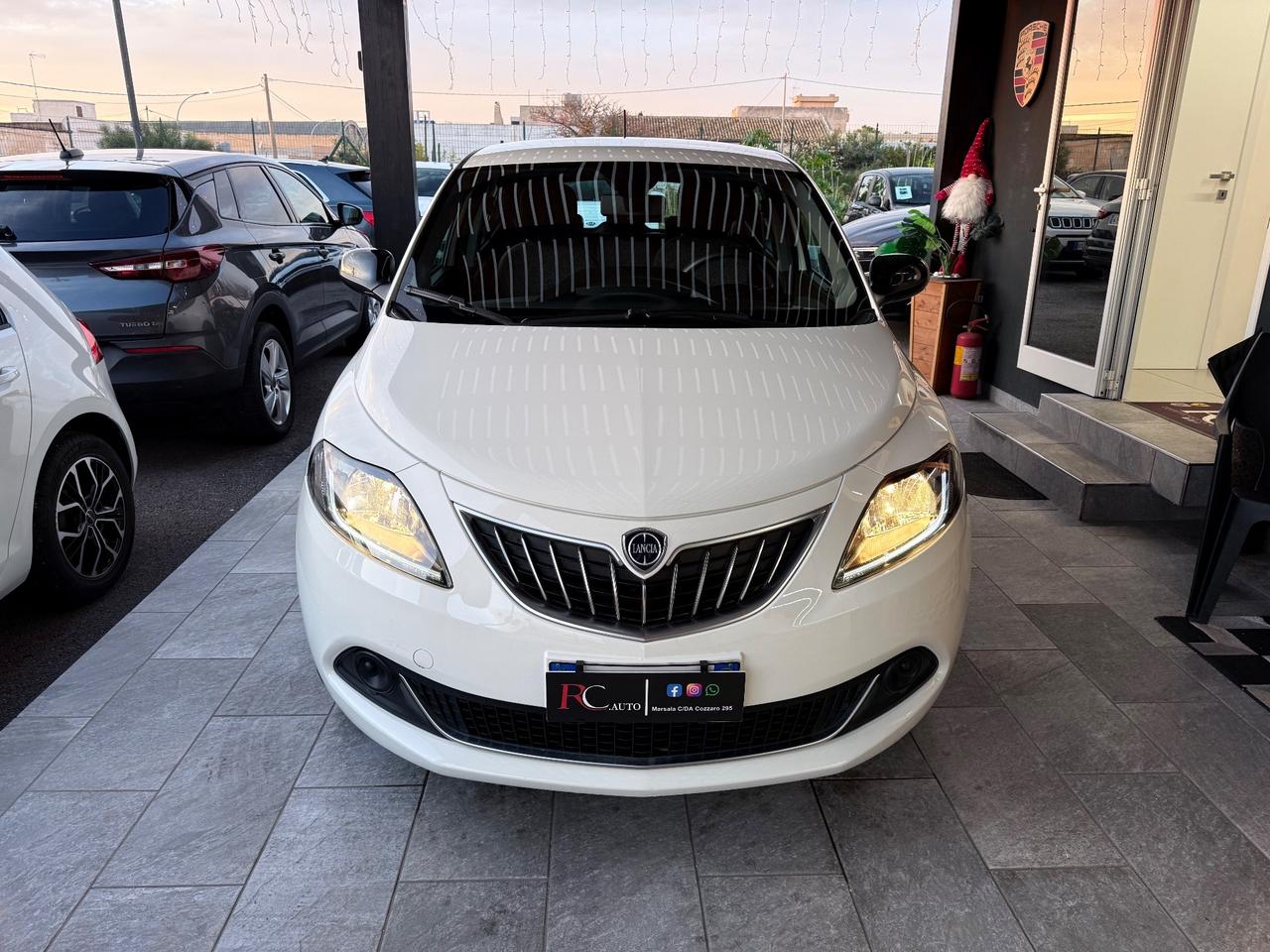 Lancia Ypsilon 1.0 FireFly 5 porte S&S Hybrid Ecochic A. Ferretti