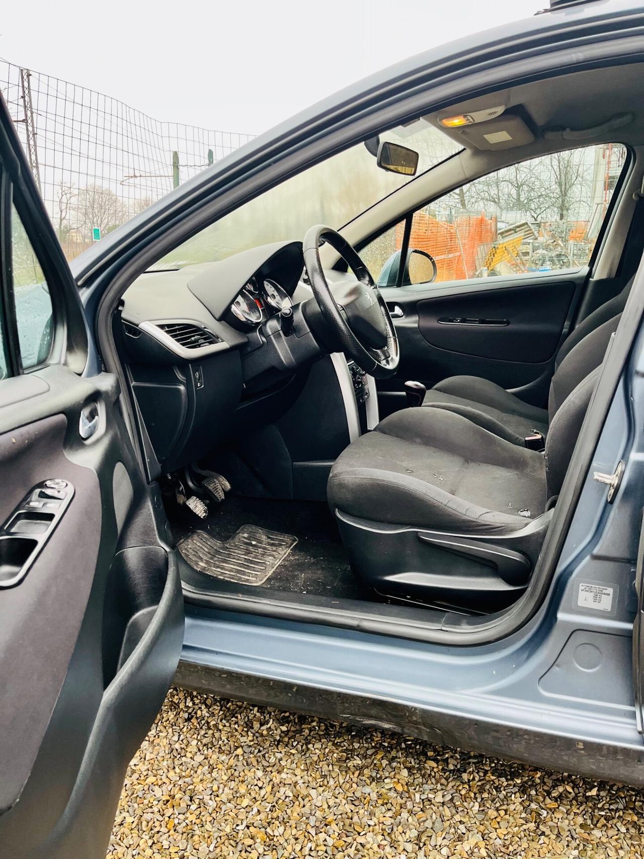 Peugeot 207 1.4 88CV 5p.