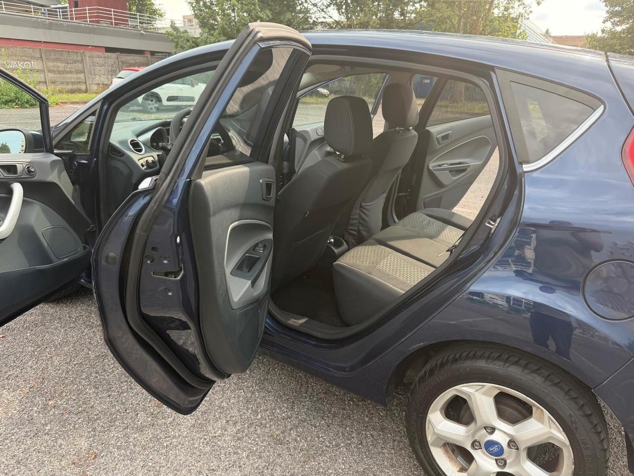 Ford Fiesta 1.4 TDCi 70CV 5 porte Titanium
