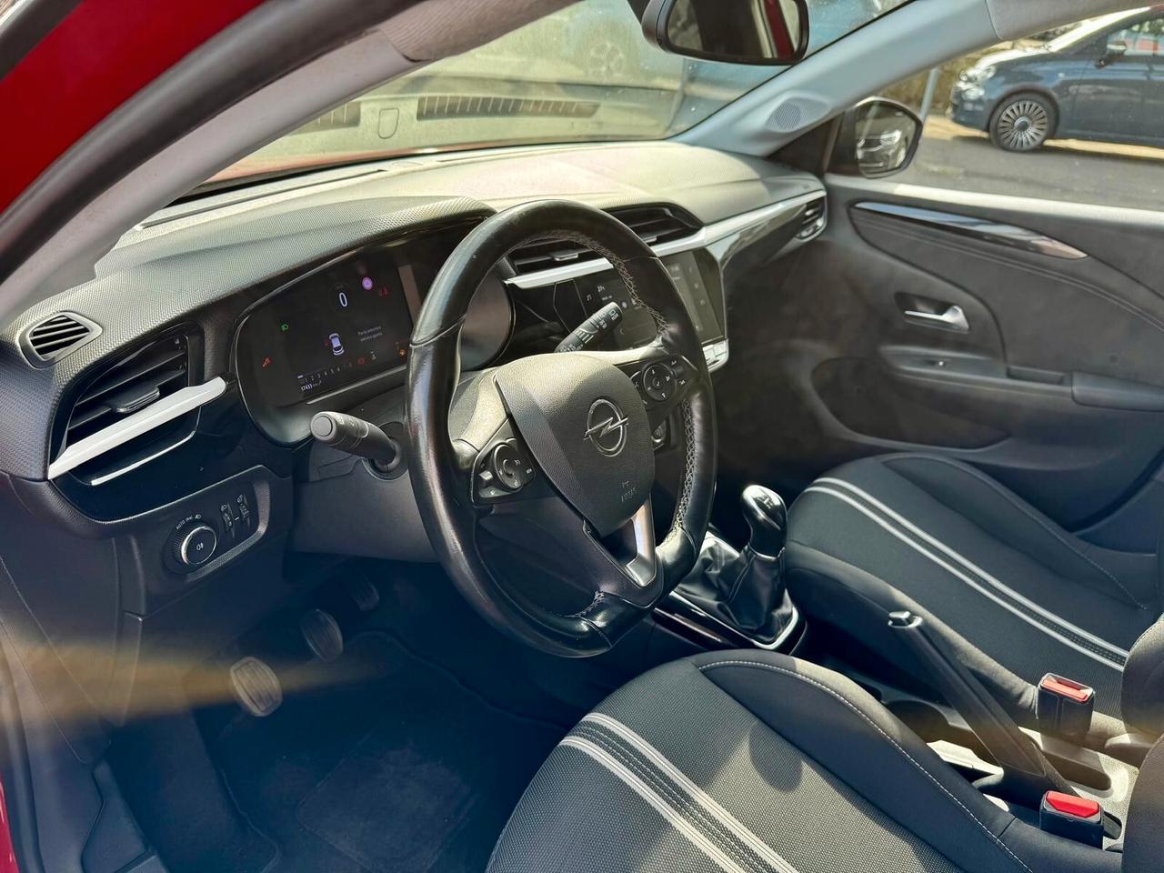 Opel Corsa 1.2 Desing Edition