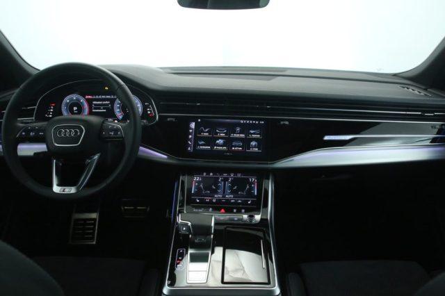 AUDI Q8 50 TDI 286 CV quattro S-line Black Edition