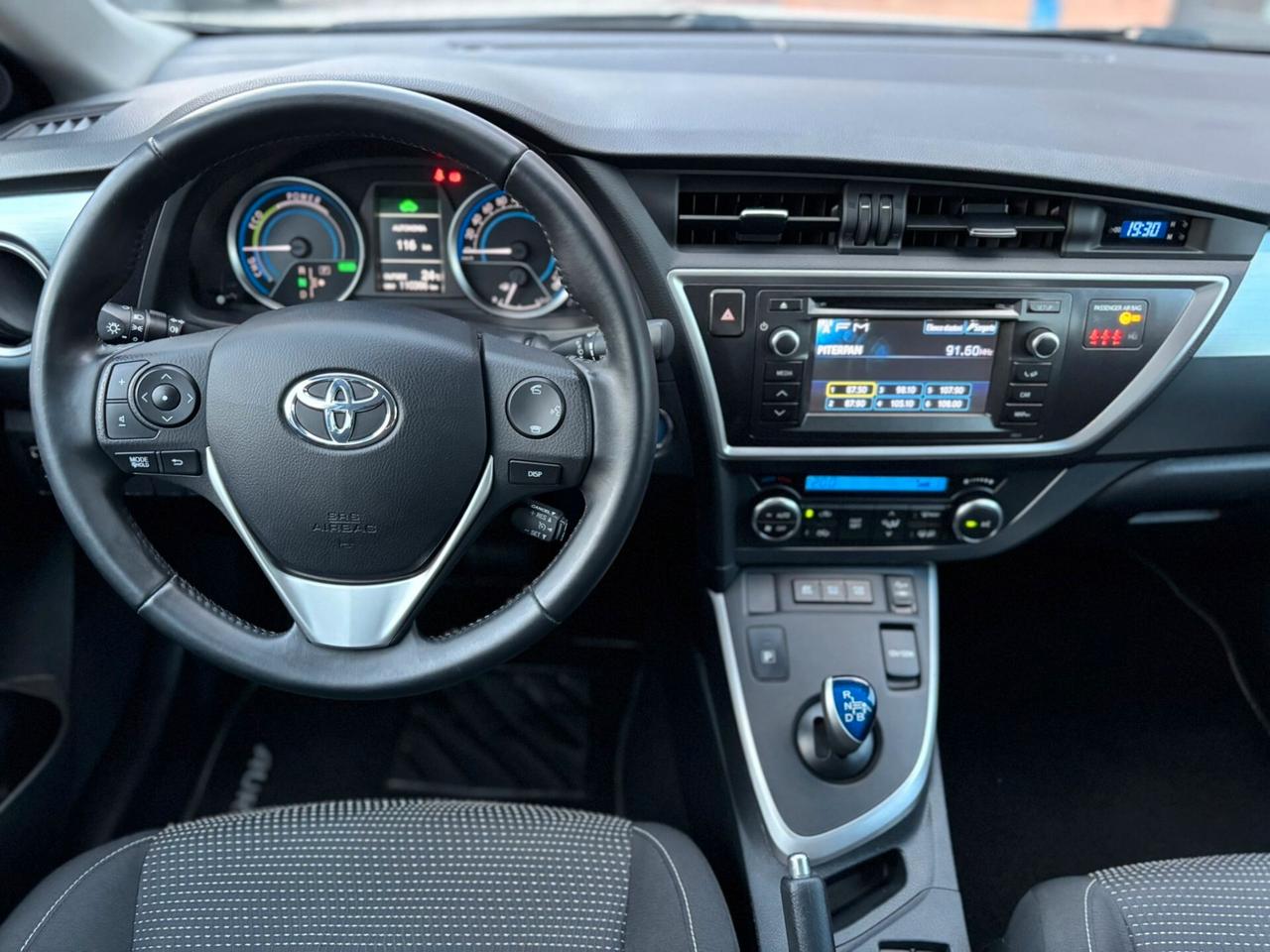 Toyota Auris 1.8 Hybrid