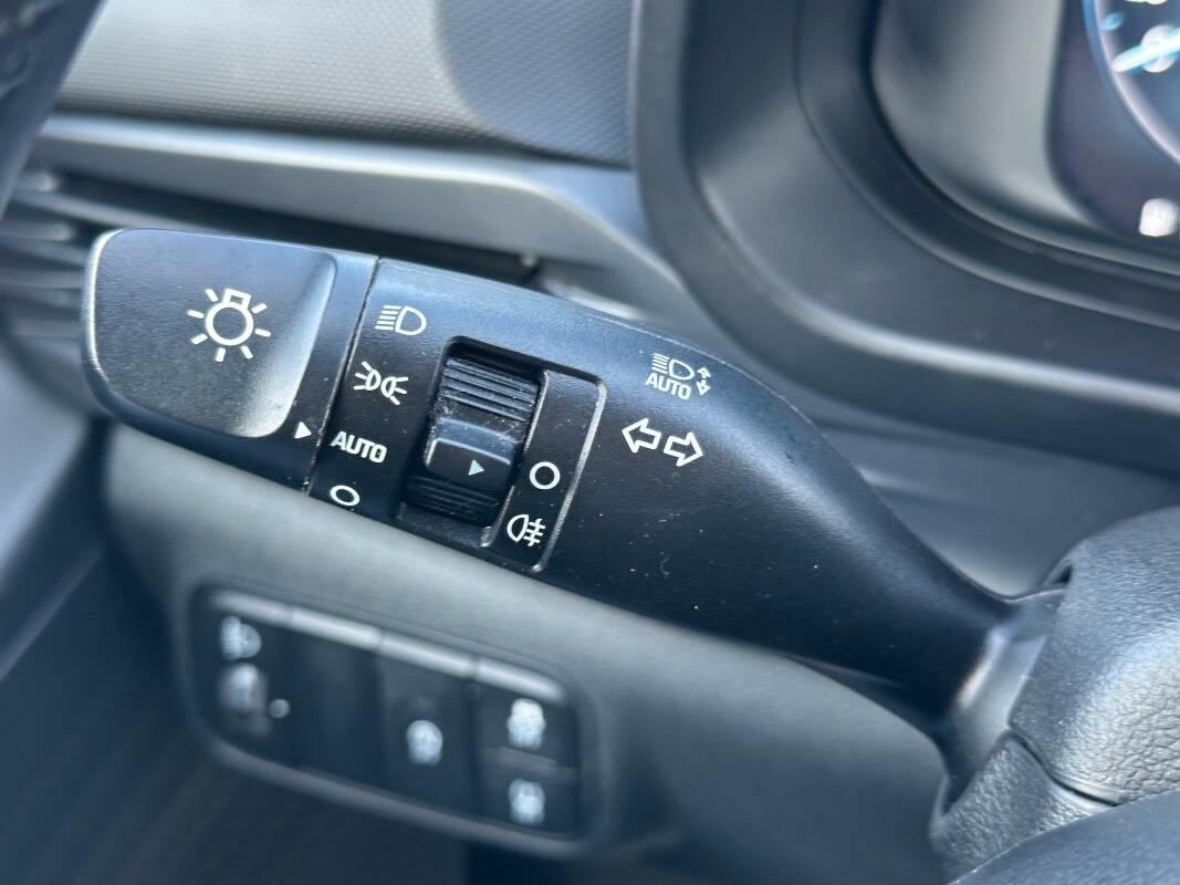 Hyundai Bayon 1.2 mpi Xline con TELECAMERA E CARPLAY