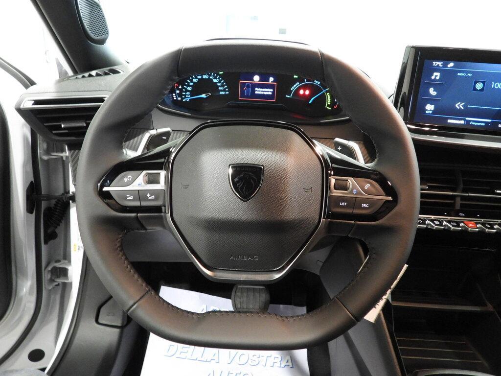 Peugeot 2008 1.2 Hybrid Style e-DCS6